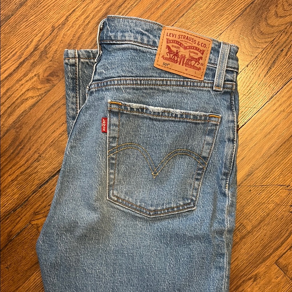 Levi's 501 Straight Leg Jeans